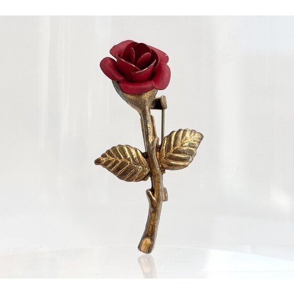 Red Rosebud Vintage Gold Stem Toned Floral Textured Lovely Brooch Pin - Picture 1 of 10